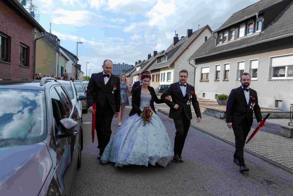 maifest200.jpg