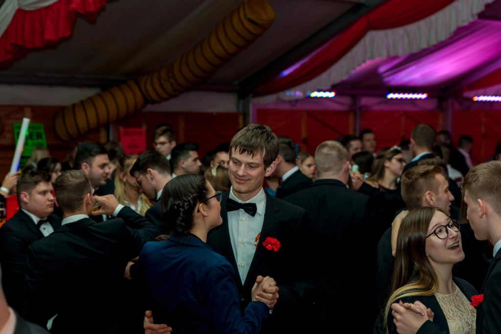 maifest672.jpg