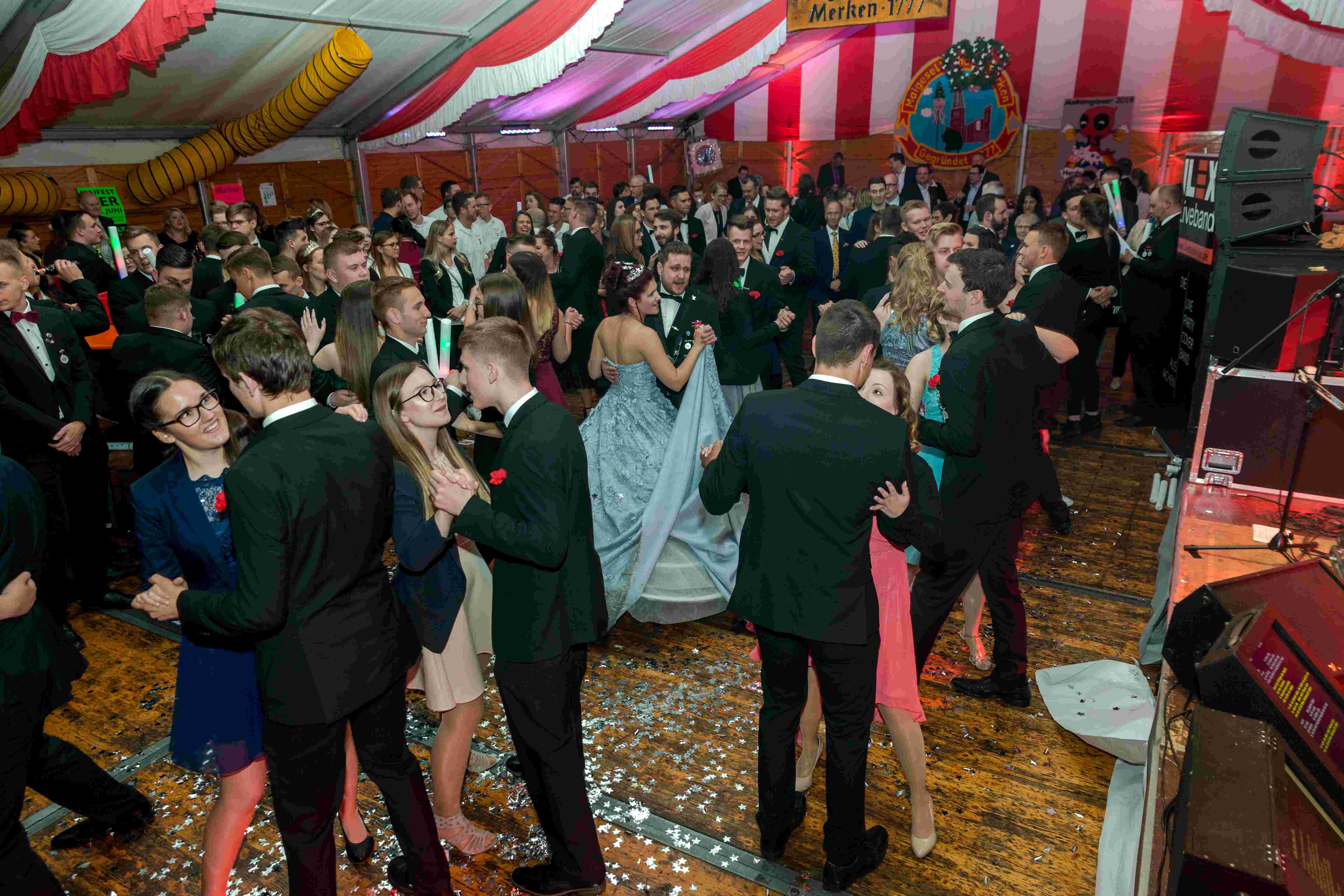 maifest653.jpg