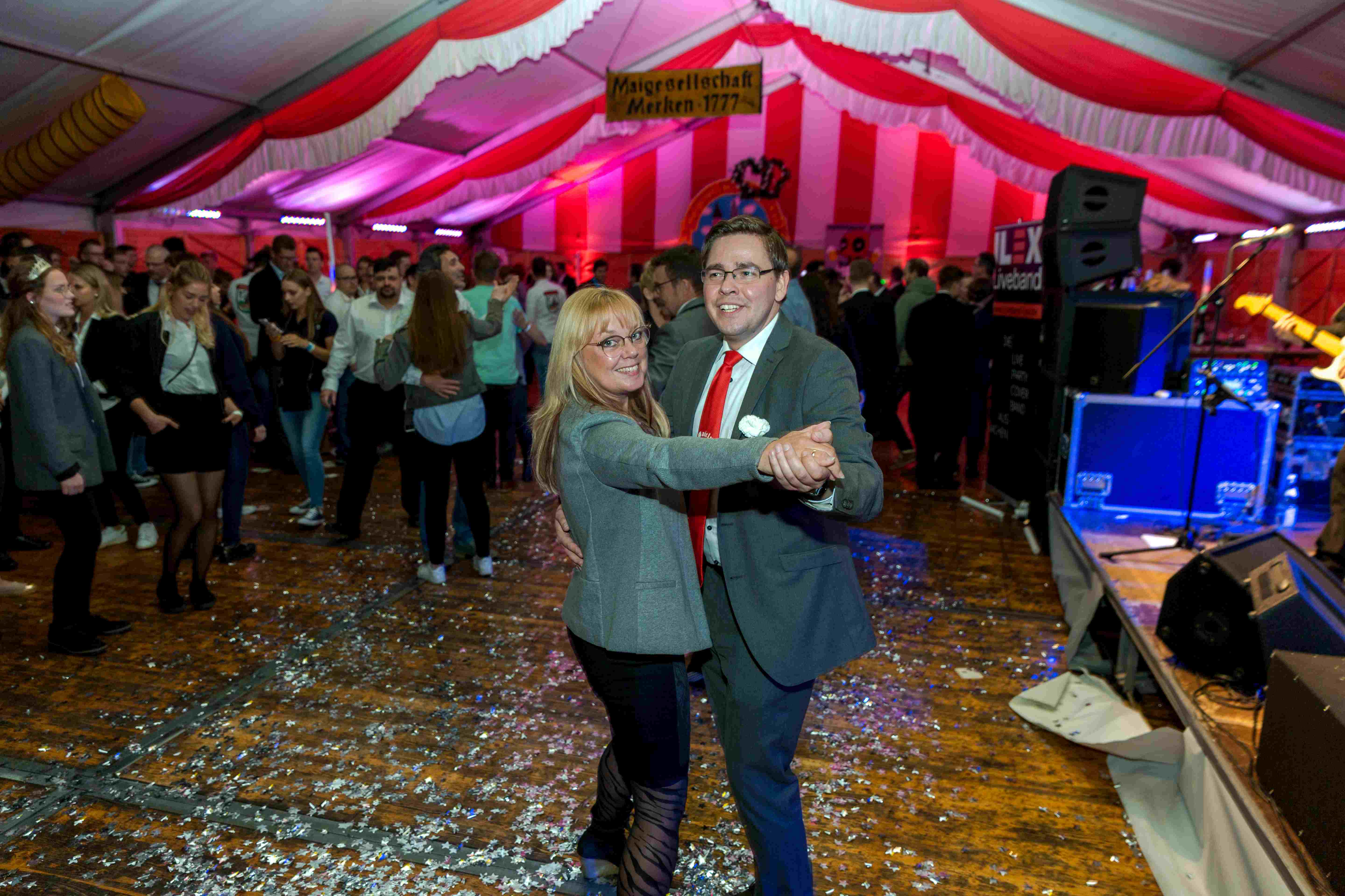 maifest709.jpg